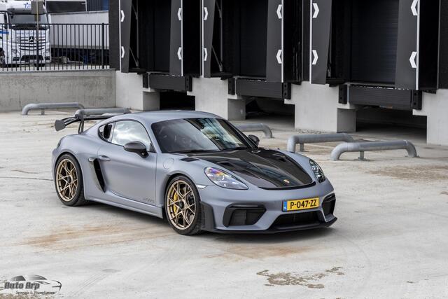 Porsche 718 GT4 RS