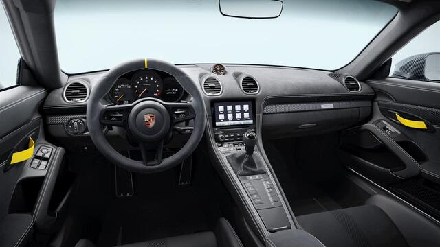 Porsche 718 GT4 Cayman RS