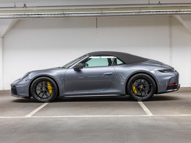 Porsche 911 Carrera GTS Cabriolet