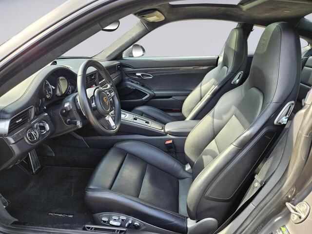 Porsche 911 3.8 Turbo S /Keramische remmen/Burmester/Adapt. Cruise Contr./PASM/Stoelverkoeling/Parkeersens.+Camera/Sport Chrono Plus/Carbon/Open dak/Centerlock 20''/(MET GARANTIE*)