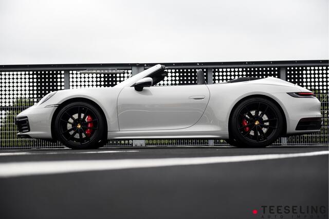 Porsche 911 Cabrio 3.0 Carrera 4 S | Krijt | SportChrono | Sportuitlaat