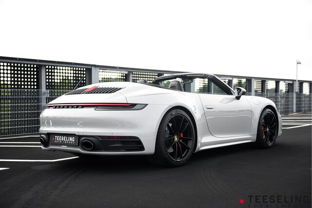Porsche 911 Cabrio 3.0 Carrera 4 S | Krijt | SportChrono | Sportuitlaat