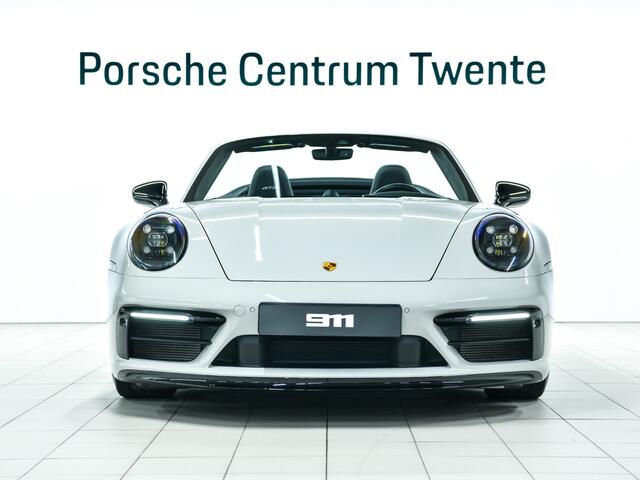 Porsche 911 Carrera 4 GTS Cabriolet