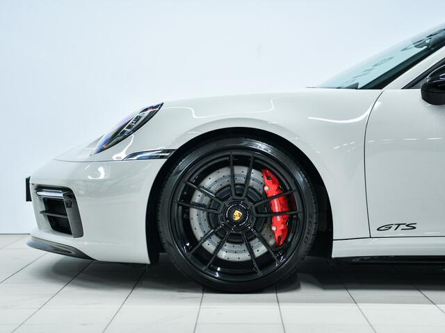 Porsche 911 Carrera 4 GTS Cabriolet