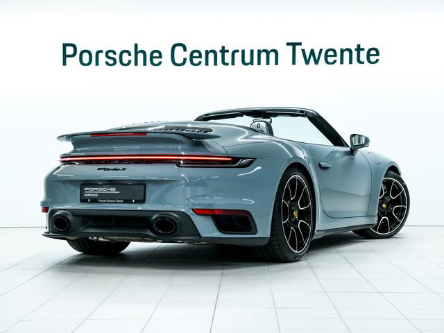 Porsche 911 Turbo S Cabriolet
