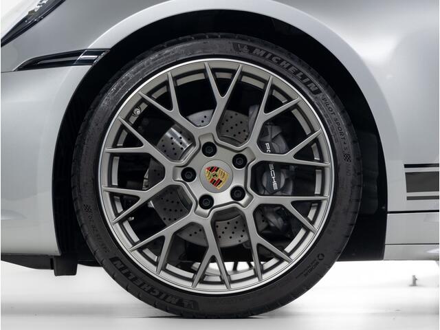 Porsche 911 Carrera