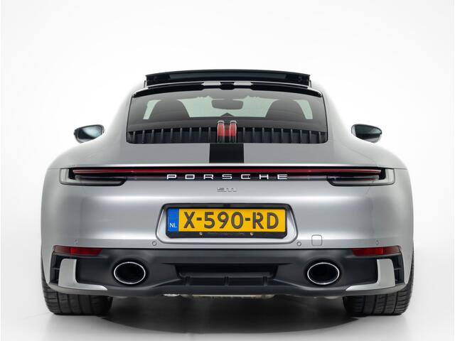 Porsche 911 Carrera
