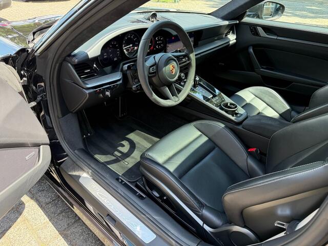 Porsche 911 3.0 CARRERA 4 S / PANO / LED / SPORTCHRONO
