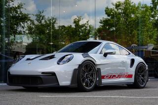 porsche-911-4.0-gt3-rs-lifting
