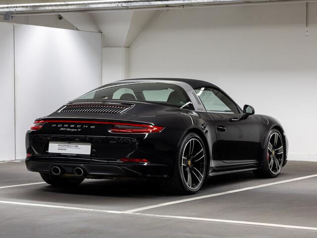 Porsche 911 Targa 4