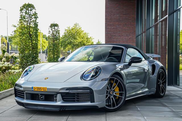 Porsche 911 Turbo S Cabrio 3.8 650pk |Porsche approved|nieuw staat|org. NL|Burmester|sportuitlaat|lift|GT-zilver|alcantara stuur|memory|360 camera|PDLS|Apple Carplay|Porsche Exclusive|