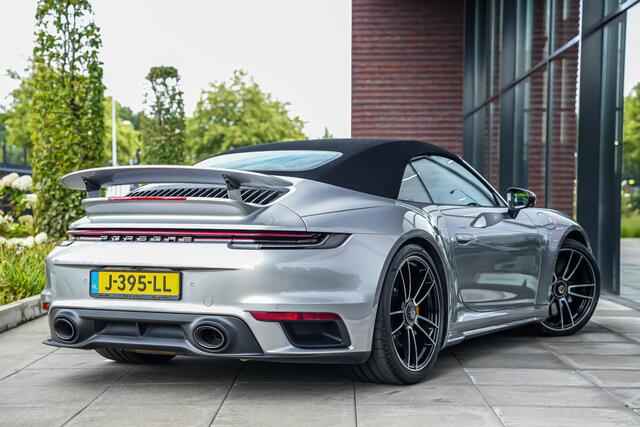 Porsche 911 Turbo S Cabrio 3.8 650pk |Porsche approved|nieuw staat|org. NL|Burmester|sportuitlaat|lift|GT-zilver|alcantara stuur|memory|360 camera|PDLS|Apple Carplay|Porsche Exclusive|