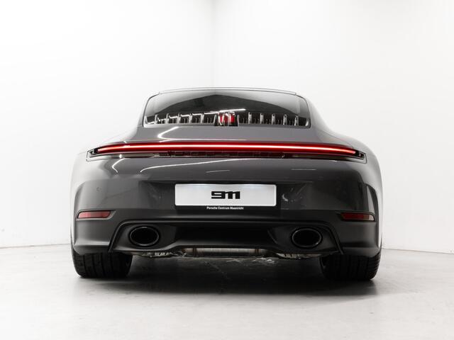 Porsche 911 Carrera