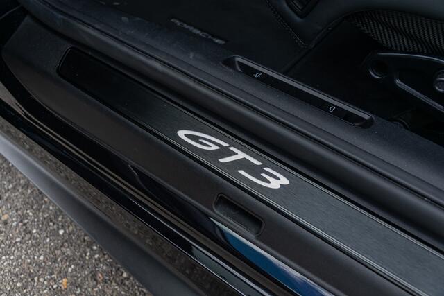 Porsche 911 4.0 GT3 Touring Matrix LED l Front Lift system l Sport Design l Carbon Bucketseats