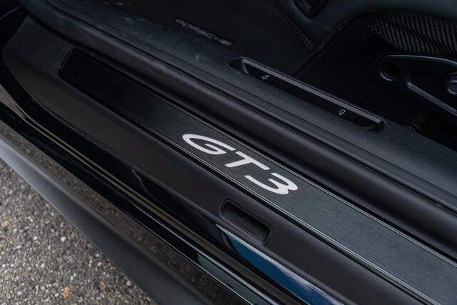 Porsche 911 4.0 GT3 Touring Matrix LED l Front Lift system l Sport Design l Carbon Bucketseats