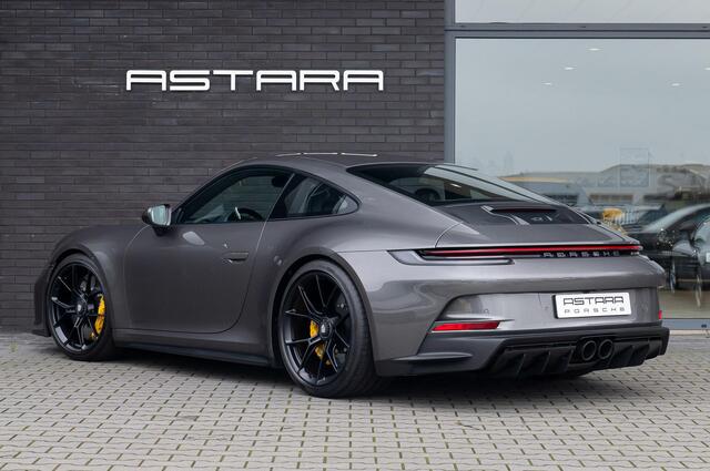 Porsche 911 4.0 GT3 Touring | PCCB | Noselift | manual gearbox Porsche 911 4.0 GT3 Touring | PCCB | Noselift | handgeschakeld