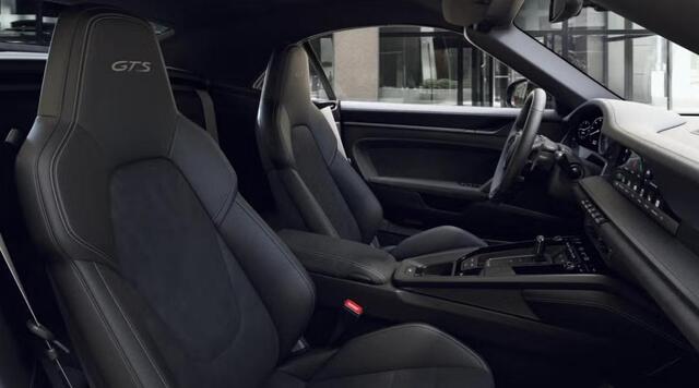 Porsche 911 Cabrio Carrera 4 GTS Cabriolet