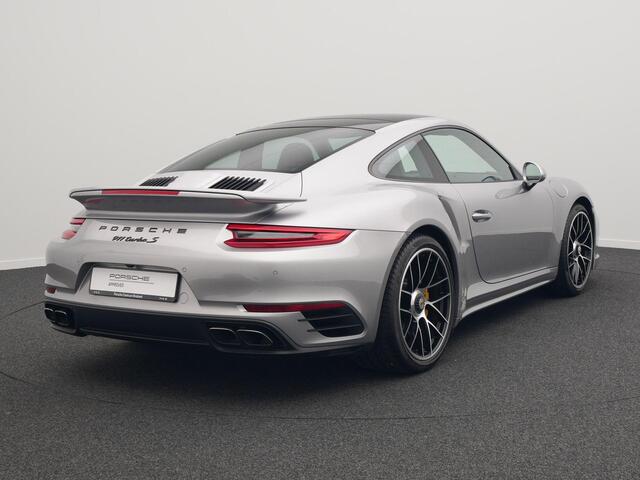 Porsche 911 Turbo S
