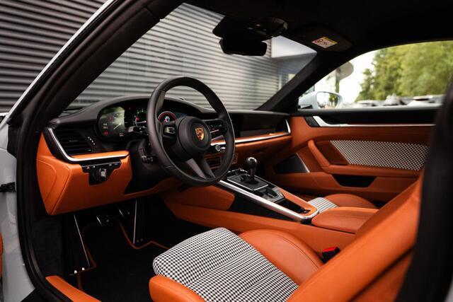 Porsche 911 Sport Classic Combi deal with 997 Sport Classic l VAT/BTW l