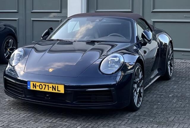 Porsche 911 Cabrio 3.0 Carrera 4 | SportChrono | Truffle Brown