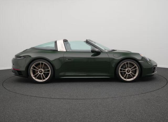 Porsche 911 Targa 4 GTS Sonderwunsch 1 of 1