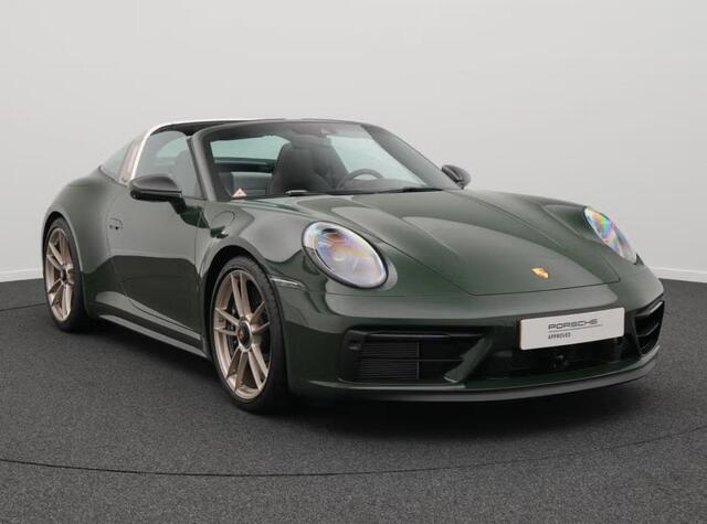 Porsche 911 Targa 4 GTS Sonderwunsch 1 of 1
