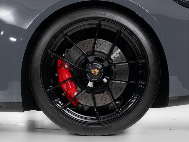 Porsche 911 Carrera 4 GTS Cabriolet Nieuwste Model