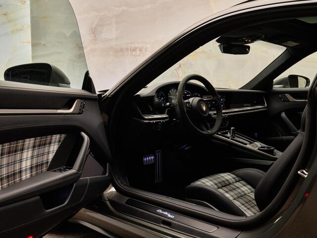 Porsche 911 Coupé 3.8 Turbo 50 Years, Heritage Design, 21", pano, Burmester, schuifdak, alcantara, memory, keyless, ACC, NP404k