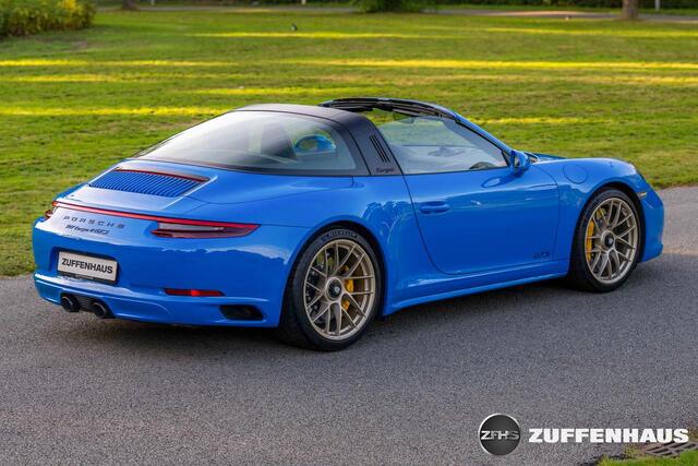 Porsche 911 3.0 Targa 4 GTS PTS PCCB Porsche Exclusive