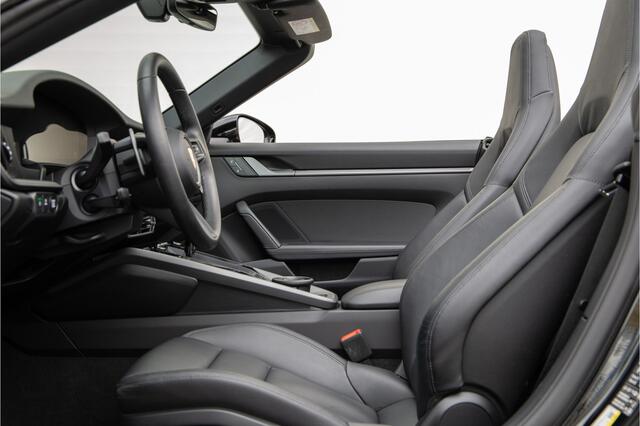 Porsche 911 Cabrio 3.0 Carrera 992.2 Sportuitlaat, Bose, Facelift, Adaptive Cruise, XPEL, 2025
