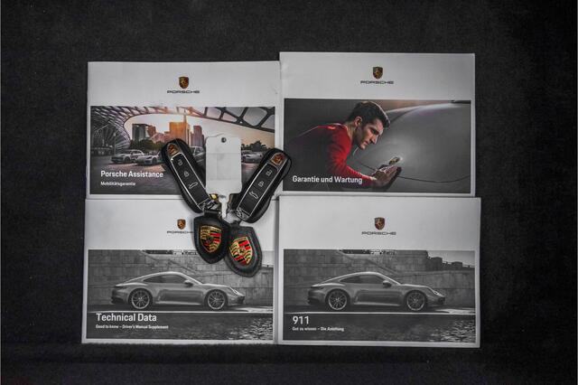 Porsche 911 3.0 Carrera S Pano Bose Sportuitlaat Aventurin Gruen