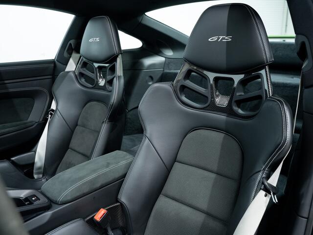 Porsche 911 Carrera GTS