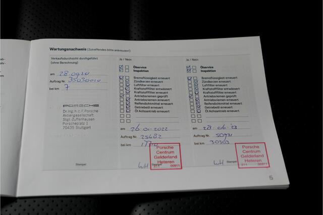 Porsche 911 3.0 Carrera PDK8 INNODRIVE + PANORAMADAK + ADAPT.CRUISE + KRIJT STIKSELS + CAMERA + LICHT DESIGN + STUURBEKRACHTIGING PLUS + SPORTSTOELEN + SPORTUITLAAT + STUUR-&STOELVERWARMING + PDLS + PRIVACY GLASS + PARKSENSOREN V&A + 21"/20" RS SPYDER LM-VELGEN!!