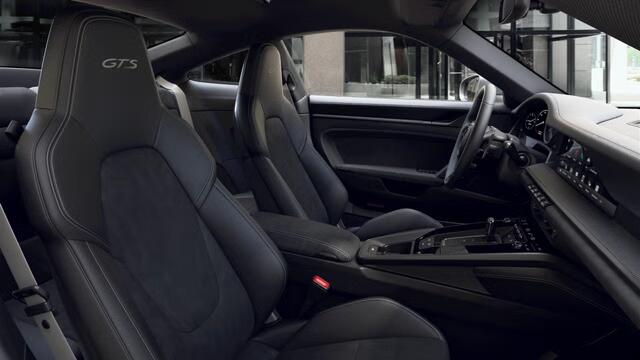 Porsche 911 Carrera GTS