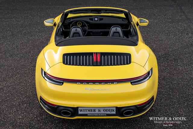 Porsche 911 Cabrio 3.0 Carrera 4 S Racing Yellow