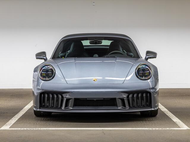 Porsche 911 Carrera GTS Cabriolet