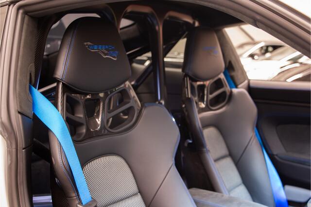 Porsche 911 4.0 GT3 RS | Weissach | Keramische PCCB | Lift | Exclusive Manufaktur | Bose Sound | Full Xpel PPF | Sport Chrono | PDLS+ Black | 525PK | Alcantara | Carbon | BTW | 992 | GT3RS | Clubsport pakket | Camera | Sfeerverlichting | Apple & Android Carplay | 202