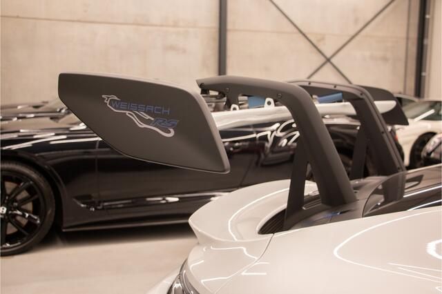 Porsche 911 4.0 GT3 RS | Weissach | Keramische PCCB | Lift | Exclusive Manufaktur | Bose Sound | Full Xpel PPF | Sport Chrono | PDLS+ Black | 525PK | Alcantara | Carbon | BTW | 992 | GT3RS | Clubsport pakket | Camera | Sfeerverlichting | Apple & Android Carplay | 202