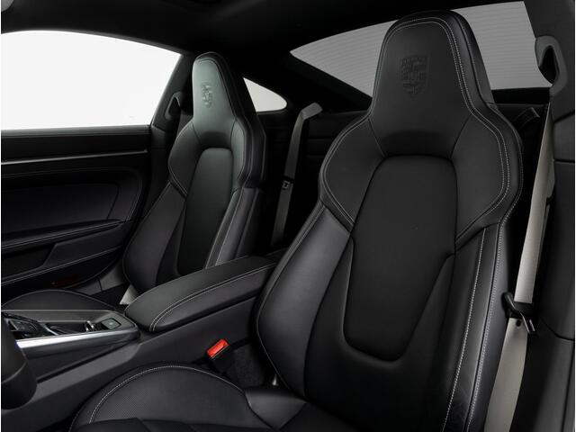 Porsche 911 Carrera 4S