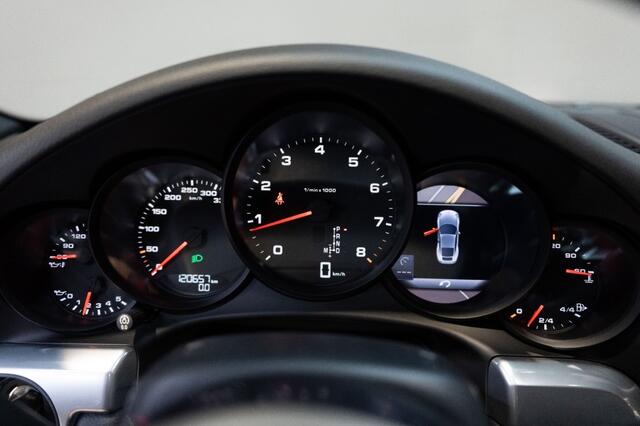 Porsche 911 3.0 CARRERA, 20 Inch, PVTS Plus, DAB, PCM, PASM, Camera, Carplay, Sportstoelen