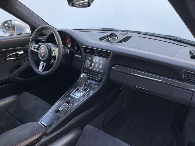 Porsche 911 3.0 Carrera GTS 4WS Carbon buckets Full Dealer-Serviced SportChrono Carbon-Interior Sport-Exhaust Perfect Condition!