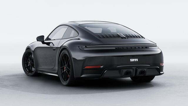 Porsche 911 Carrera 4 GTS