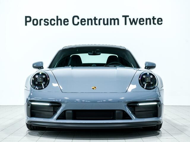 Porsche 911 Carrera GTS