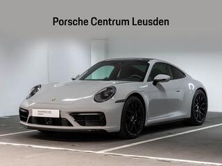 porsche-911-carrera-4s