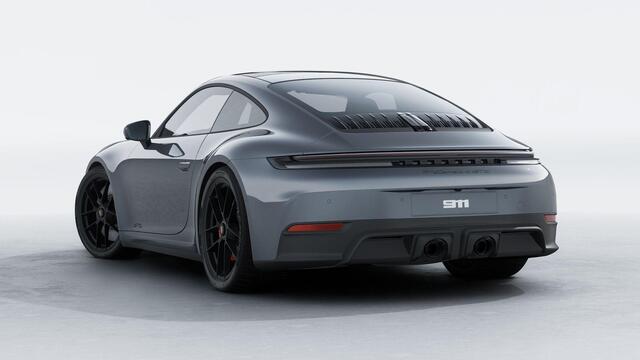Porsche 911 Carrera 4 GTS