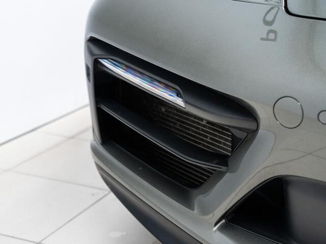 Porsche 911 Carrera 4 GTS Cabriolet