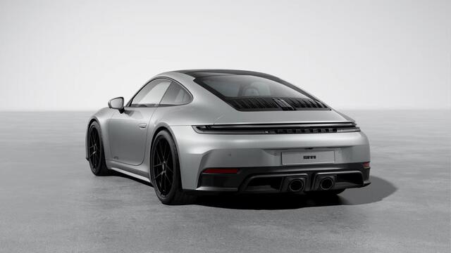 Porsche 911 Carrera 4 GTS