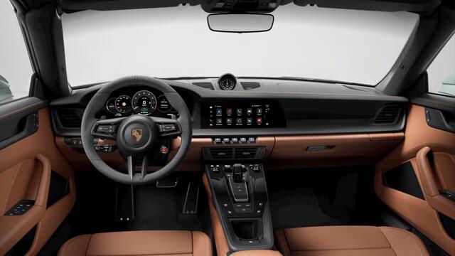 Porsche 911 Carrera 4 GTS Cabriolet
