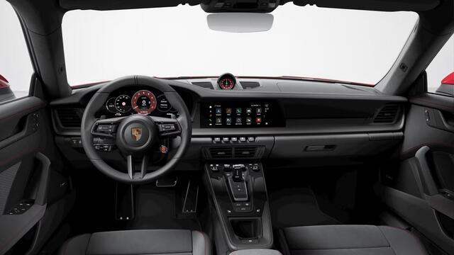 Porsche 911 Carrera 4 GTS