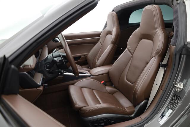 Porsche 911 Targa 4S 3.0 Orgi. NL | Liftsysteem | 20/21 inch RS Spyder | leder truffelbruin | Bose | Stoelventi. | PLMS